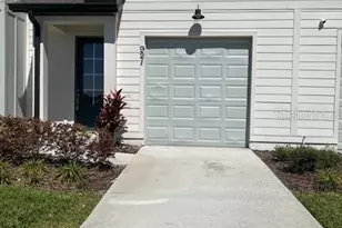 921 Conch Rd, Davenport, FL 33896 - Photo 2