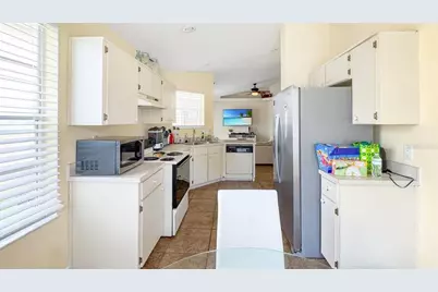 1352 Daniel Cove Drive, Winter Garden, FL 34787 - Photo 6