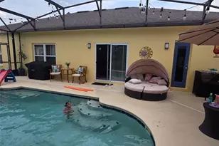 2874 Berkshire Cir, Kissimmee, FL 34743 - Photo 8