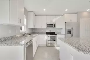 1079 Dudley Dr, Kissimmee, FL 34758 - Photo 10