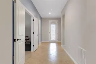 613 Cantabria Dr, Davenport, FL 33837 - Photo 6