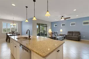 613 Cantabria Dr, Davenport, FL 33837 - Photo 12