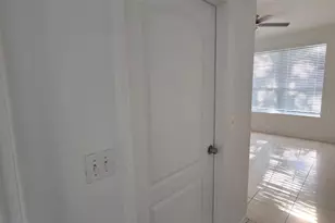 3391 S Kirkman Rd, Orlando, FL 32811 - Photo 6