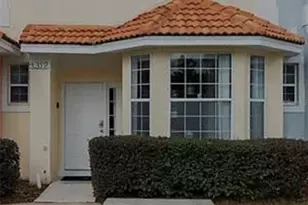 1312 S Beach Cir, Kissimmee, FL 34746 - Photo 1