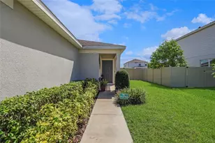 2225 Wood Stork Ln, Saint Cloud, FL 34771 - Photo 6