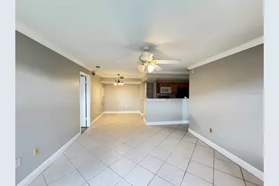 3038 Parkway Boulevard #208, Kissimmee, FL 34747 - Photo 4