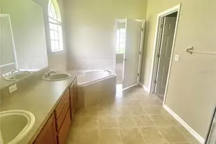 2801 Eagles Roost Cir, Kissimmee, FL 34746 - Photo 12