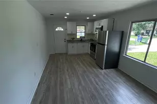 807 E Orchid Ave, Tampa, FL 33612 - Photo 20