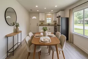 807 E Orchid Ave, Tampa, FL 33612 - Photo 6