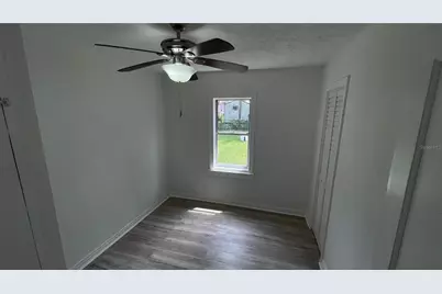 807 E Orchid Avenue, Tampa, FL 33612 - Photo 10