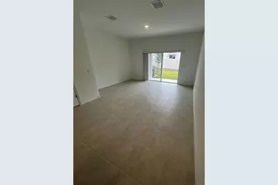 2032 Viewfinder Street, Kissimmee, FL 34758 - Photo 2