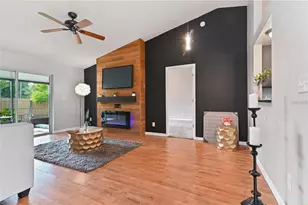 929 Robinson Ave, Saint Cloud, FL 34769 - Photo 4