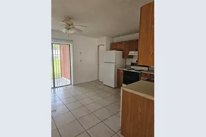 384-386 Cocoa Court, Kissimmee, FL 34758 - Photo 6