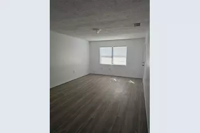 384-386 Cocoa Court, Kissimmee, FL 34758 - Photo 4
