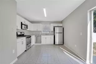 424 Royal Ridge Dr, Davenport, FL 33837 - Photo 22