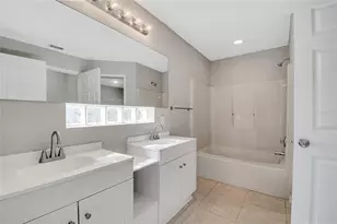 424 Royal Ridge Dr, Davenport, FL 33837 - Photo 16