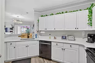 4333 Bayside Village Dr, Tampa, FL 33615 - Photo 6