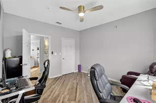 4333 Bayside Village Dr, Tampa, FL 33615 - Photo 18