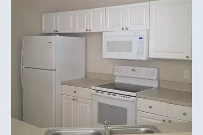 5566 Metrowest Boulevard #303, Orlando, FL 32811 - Photo 6