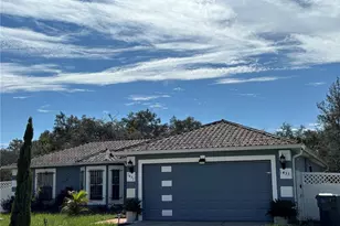 1433 Sarasota Dr, Kissimmee, FL 34759 - Photo 1