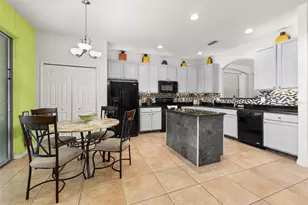 601 Orange Cosmos Blvd, Davenport, FL 33837 - Photo 14