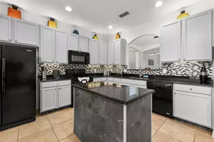 601 Orange Cosmos Blvd, Davenport, FL 33837 - Photo 14