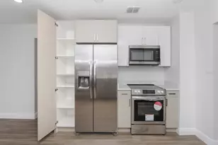 2806 Bonneville Dr, Orlando, FL 32826 - Photo 8