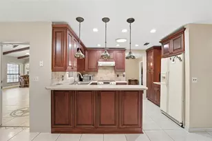 2025 Westfall Dr, Orlando, FL 32817 - Photo 12