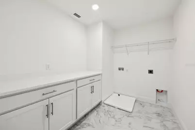 7237 Dilly Lake Avenue, Groveland, FL 34736 - Photo 38