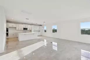 7237 Dilly Lake Ave, Groveland, FL 34736 - Photo 8