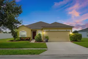 3146 Queen Alexandria Dr, Kissimmee, FL 34744 - Photo 1