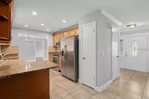 6928 Sugarbush Dr, Orlando, FL 32819 - Photo 4