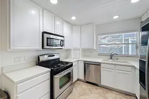 8029 Gillette Ct, Orlando, FL 32836 - Photo 6