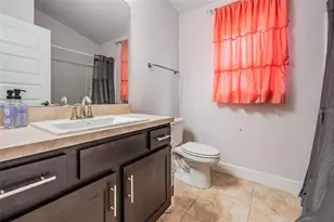 14916 Imperial Purple Ln, Wimauma, FL 33598 - Photo 4