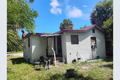 619 N 9th Street, Fort Pierce, FL 34950 - Photo 2