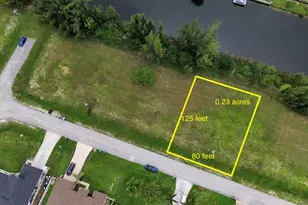 426 NE 20th St, Cape Coral, FL 33909 - Photo 1