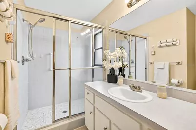 11215 Clayridge Drive, Tampa, FL 33635 - Photo 18