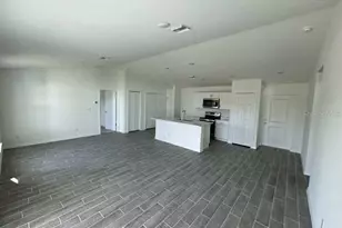 2409 NE 7th Pl, Cape Coral, FL 33909 - Photo 4