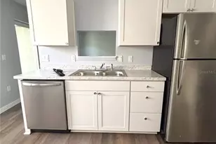 1121 Woodman Way, Orlando, FL 32818 - Photo 8