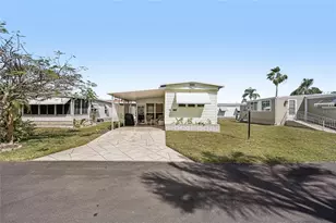 5316 53rd Ave E, Bradenton, FL 34203 - Photo 2