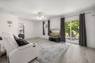 2780 Lake Vista Dr, Kissimmee, FL 34744 - Photo 18