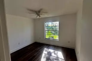 8131 Bugle Ct, Port Richey, FL 34668 - Photo 12