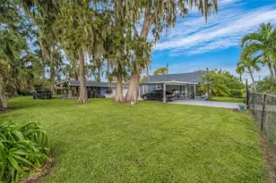 302 E Drury Ave, Kissimmee, FL 34744 - Photo 14