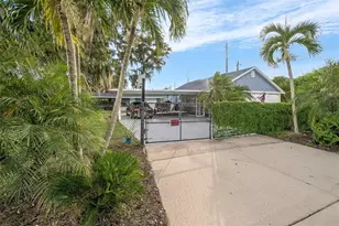 302 E Drury Ave, Kissimmee, FL 34744 - Photo 12