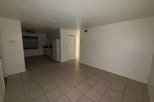 719 Michigan Ct, Saint Cloud, FL 34769 - Photo 2