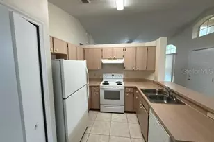 2362 Harbor Town Dr, Kissimmee, FL 34744 - Photo 8