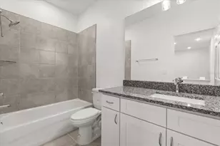 935 Lakefront Village Dr, Clermont, FL 34711 - Photo 16