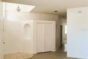 366 Aylesbury Ct, Kissimmee, FL 34758 - Photo 6