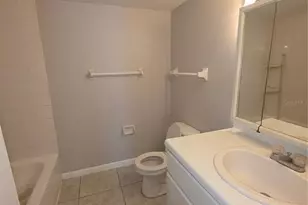 921 W Oak Ridge Rd, Orlando, FL 32809 - Photo 10