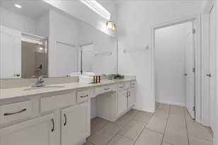 6056 Broad Oak Dr, Davenport, FL 33837 - Photo 10